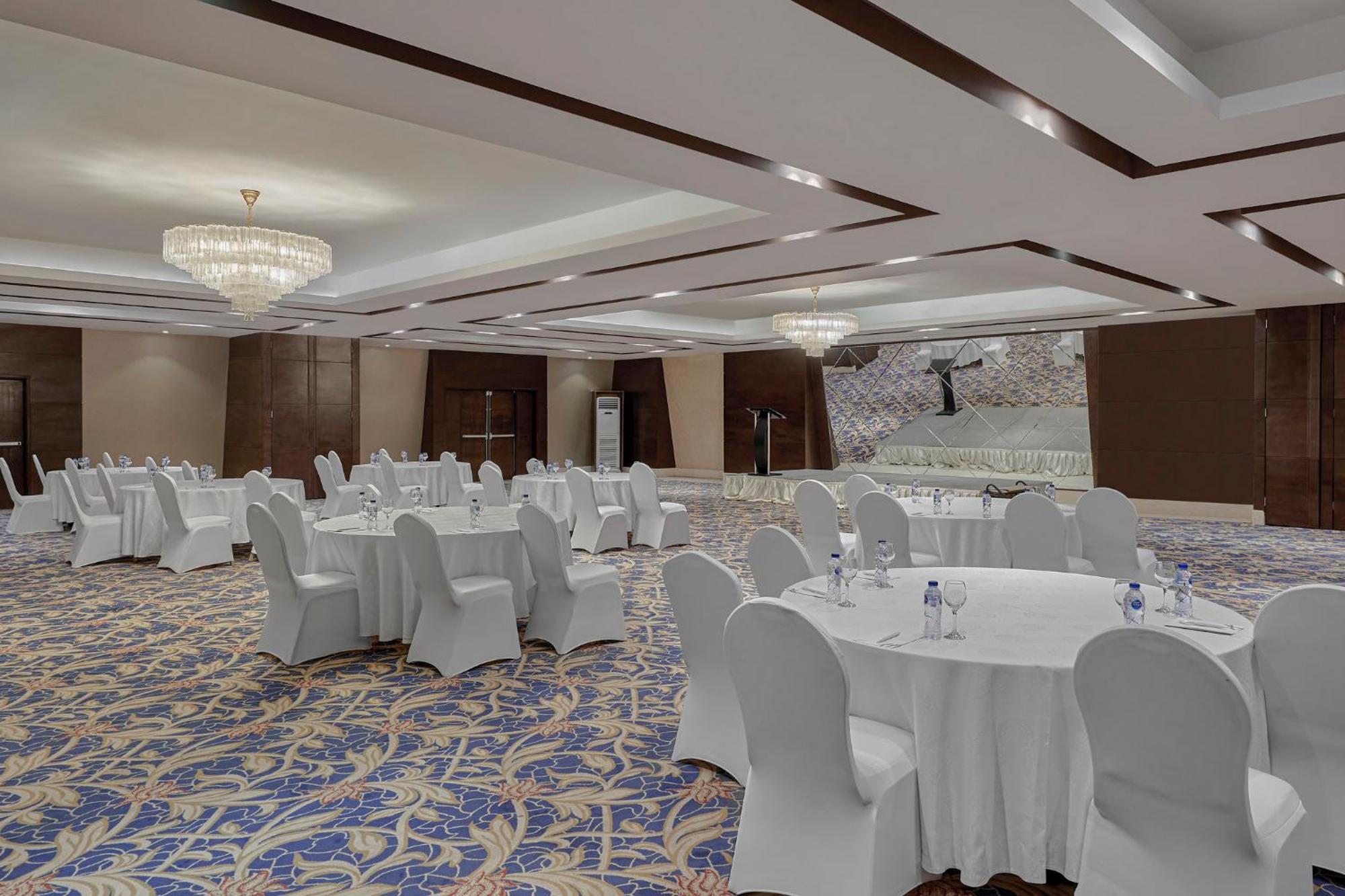 Holiday Inn Tabuk By Ihg Extérieur photo